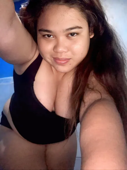 You look like you need a big girl to drain all your savings