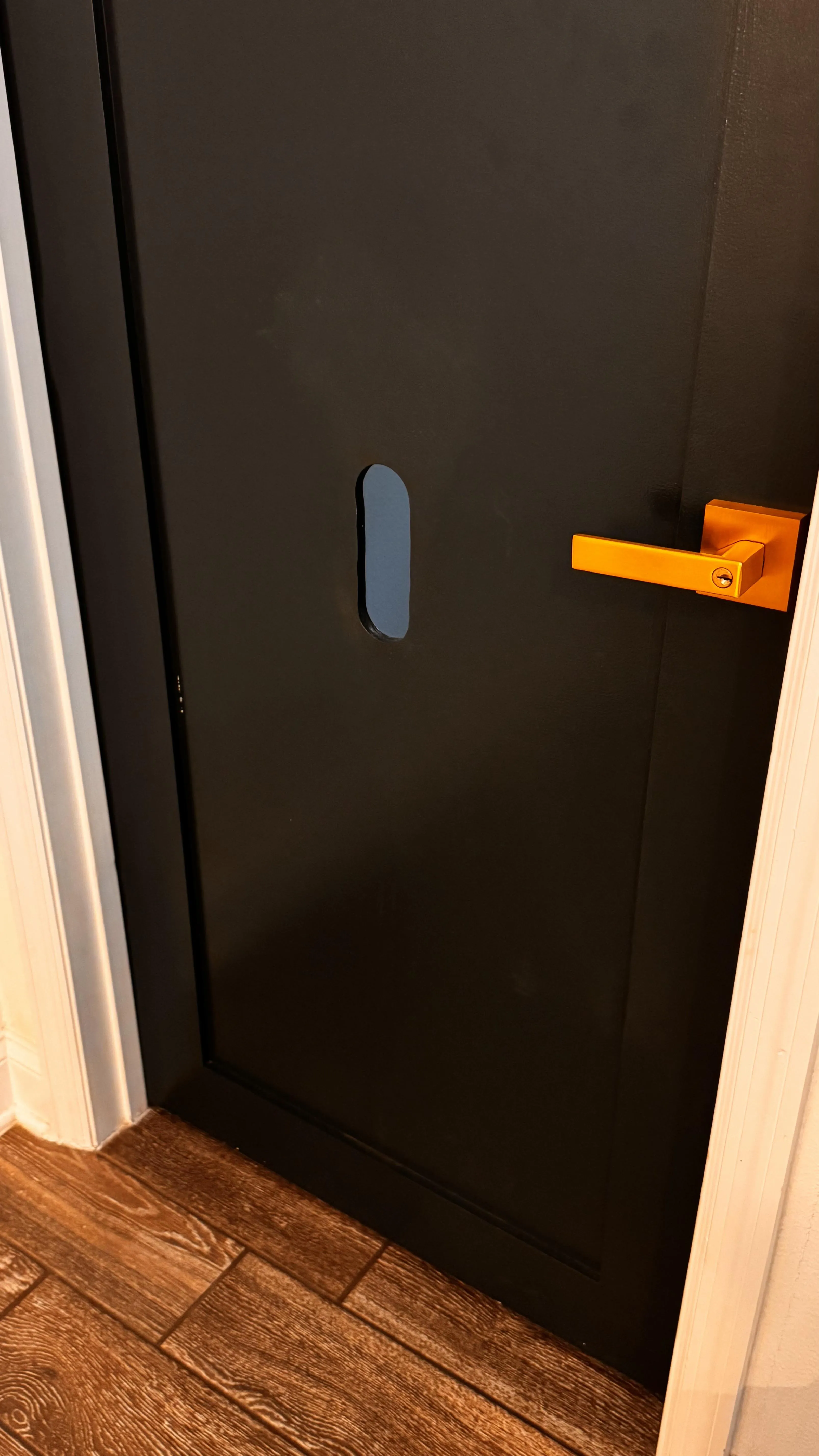 19 [M4M] #Orlando FL 🚨Private Glory Hole Open All Day Long🚨, Feminine Twink Boi on hormones gives amazing head to straight bi masculine fit men my age and to 47.  Be clean healthy STI free. I’m 19 5’7 145 smooth brown hair eyes insatiable mouth