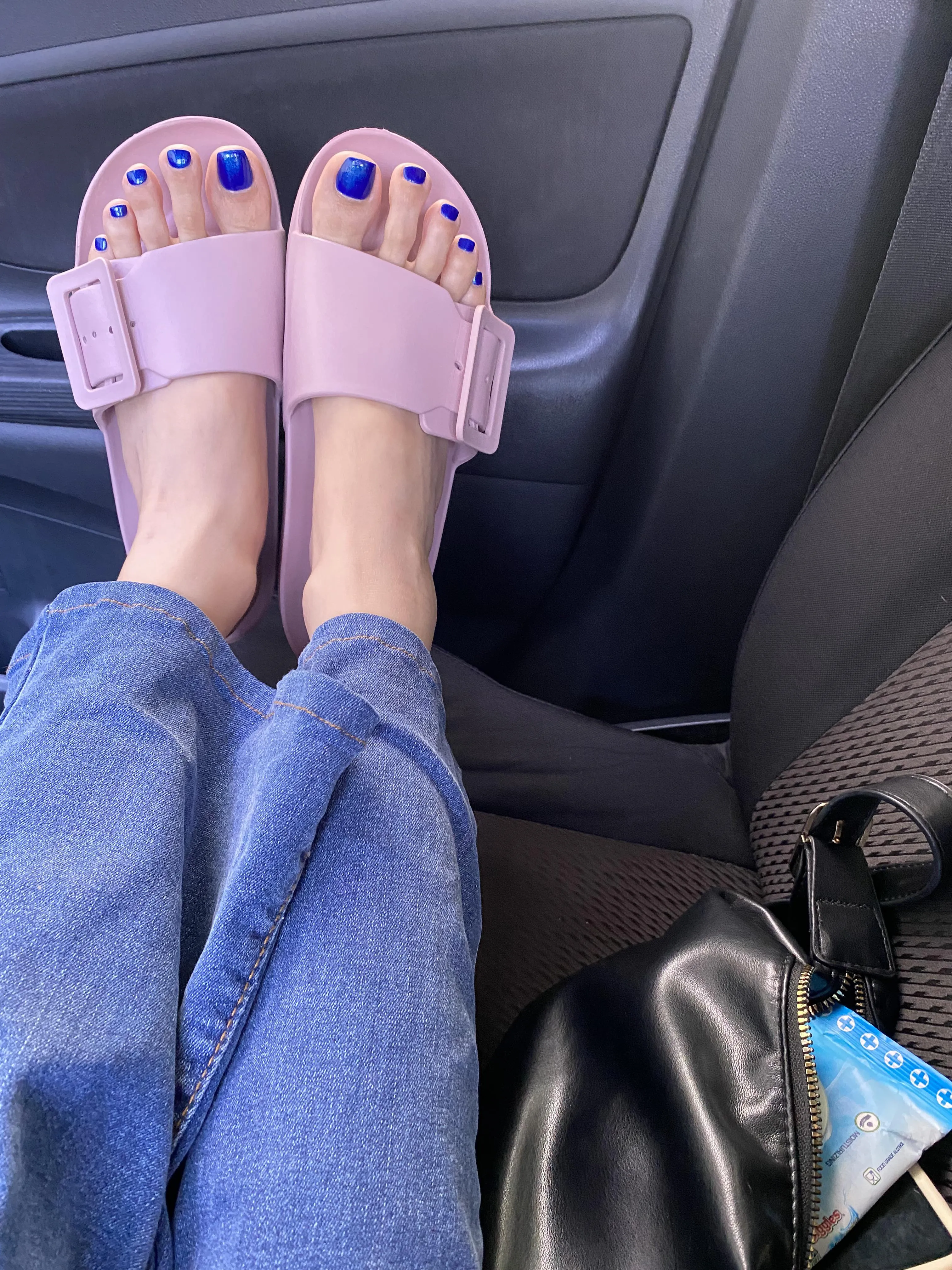 1st time here ☺️