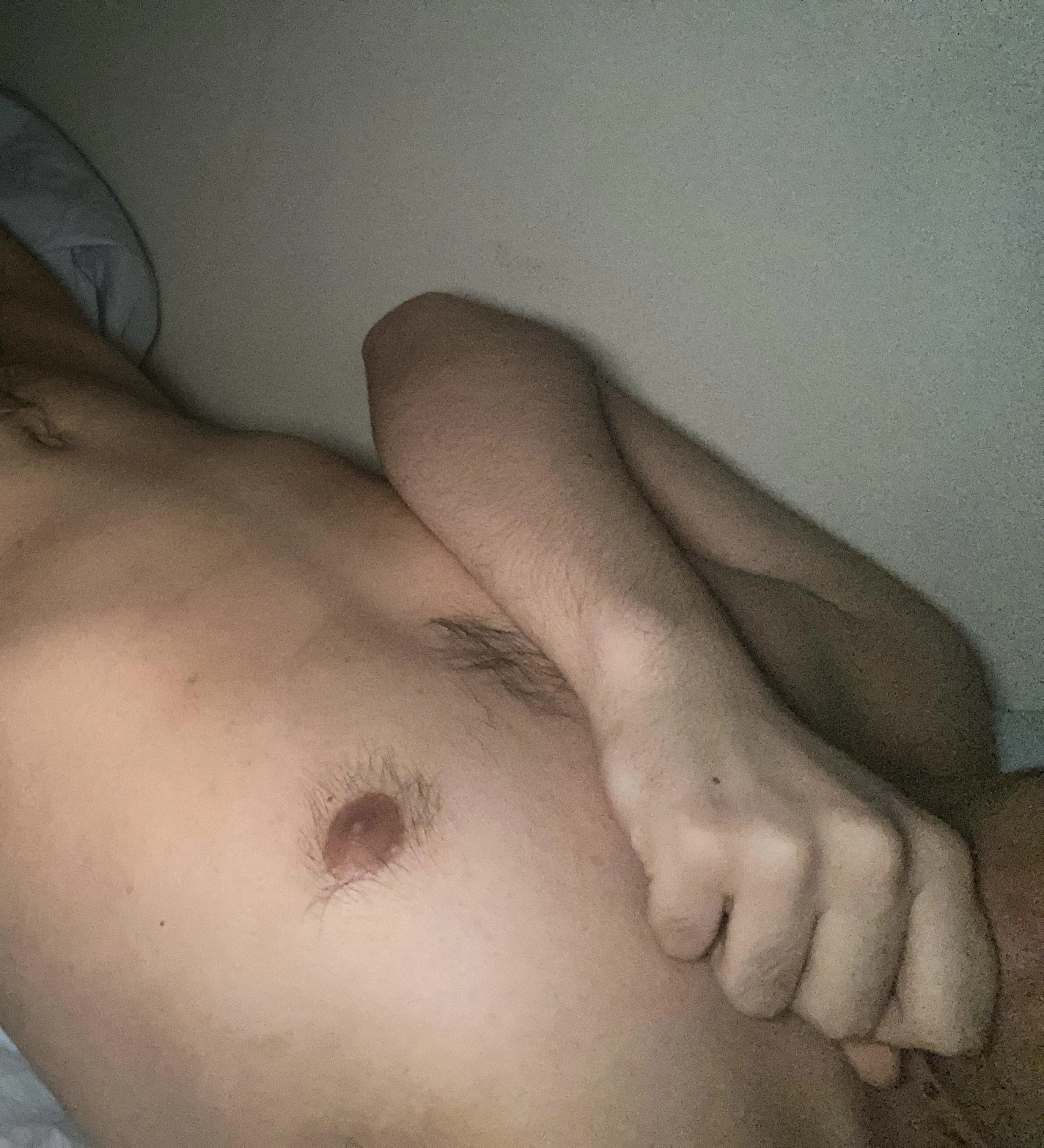 22 latino looking for dirty chats (18/35) imterested?