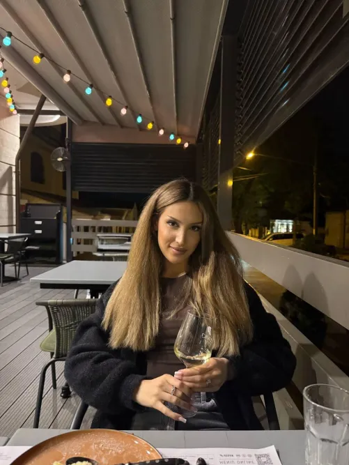 All pretty girls are a little dangerous