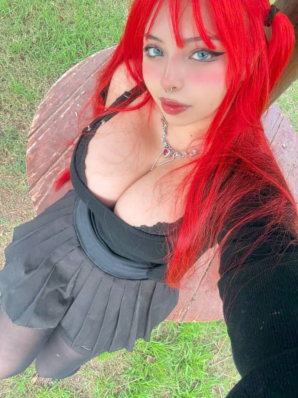 Do guys prefer to eat my fat ass or fuck my juicy pussy if you had to choose..