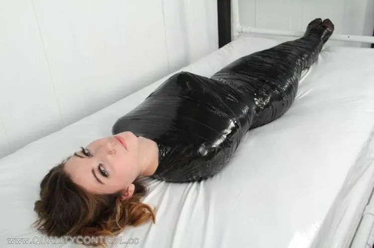 I had a PYT tell me how much she liked my last duct tape post. So this one's for you.