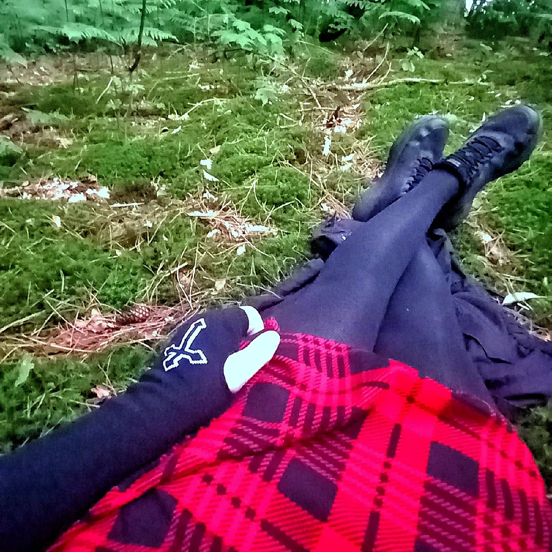 Jij... ik... hier...