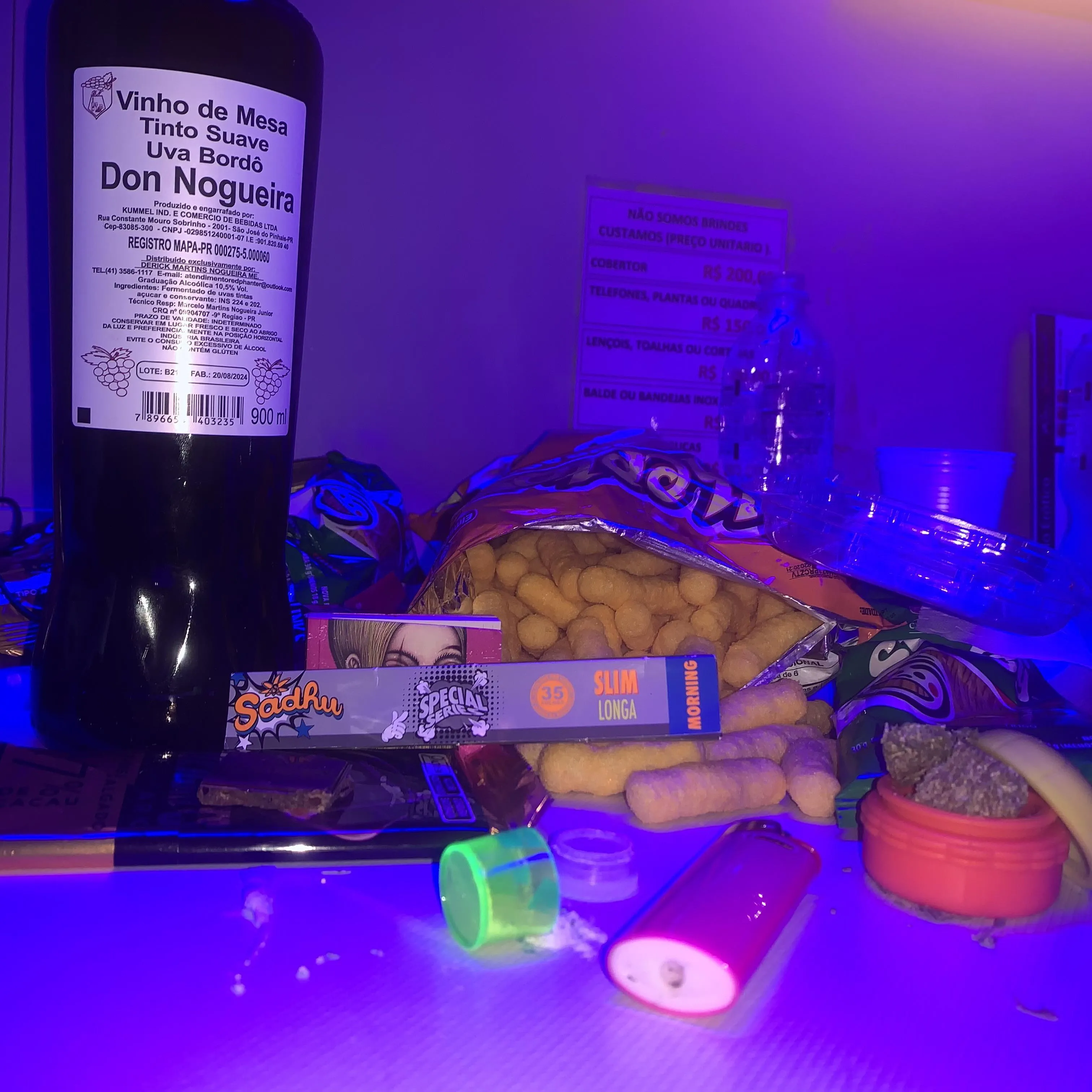 mdzin, prensadinho e vinho local