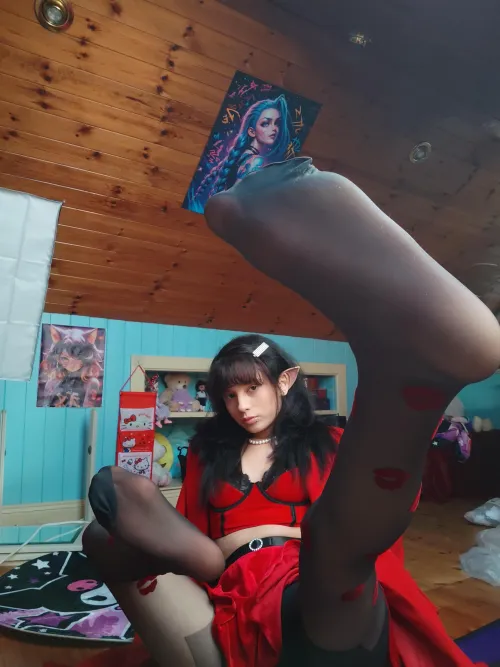 Stunning pantyhose with cute toes