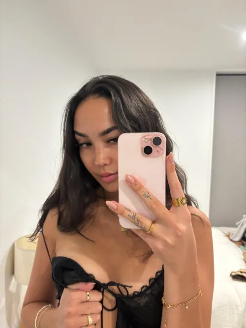 Wanna try pegging with a sissy when I go to MI this Tuesday. Msg me if you’re interested