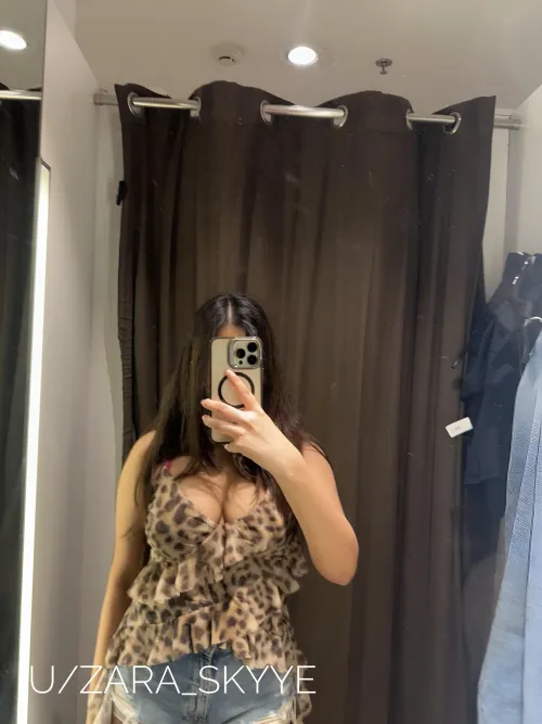 A slutty outfit for a slutty girl