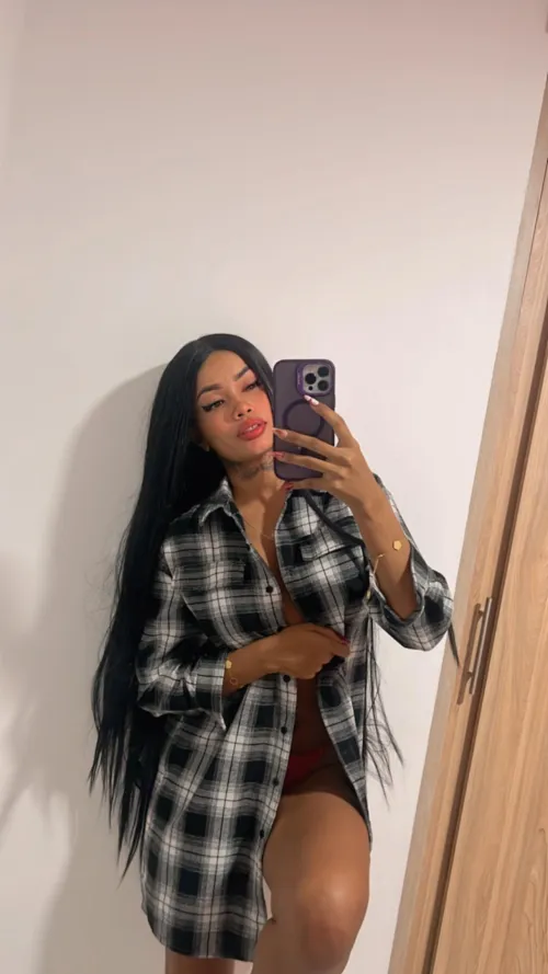 groped myself while daydreaming about ur tongue 😈🖐️ 🖤 drop 0F