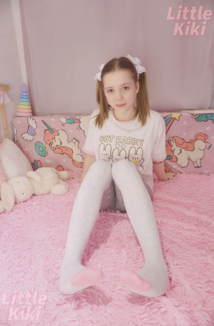 I want to swim in the sea, but I'm building a pyramid