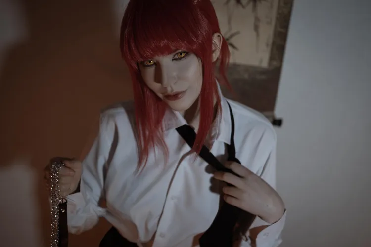 Makima by (BakaFuwa)