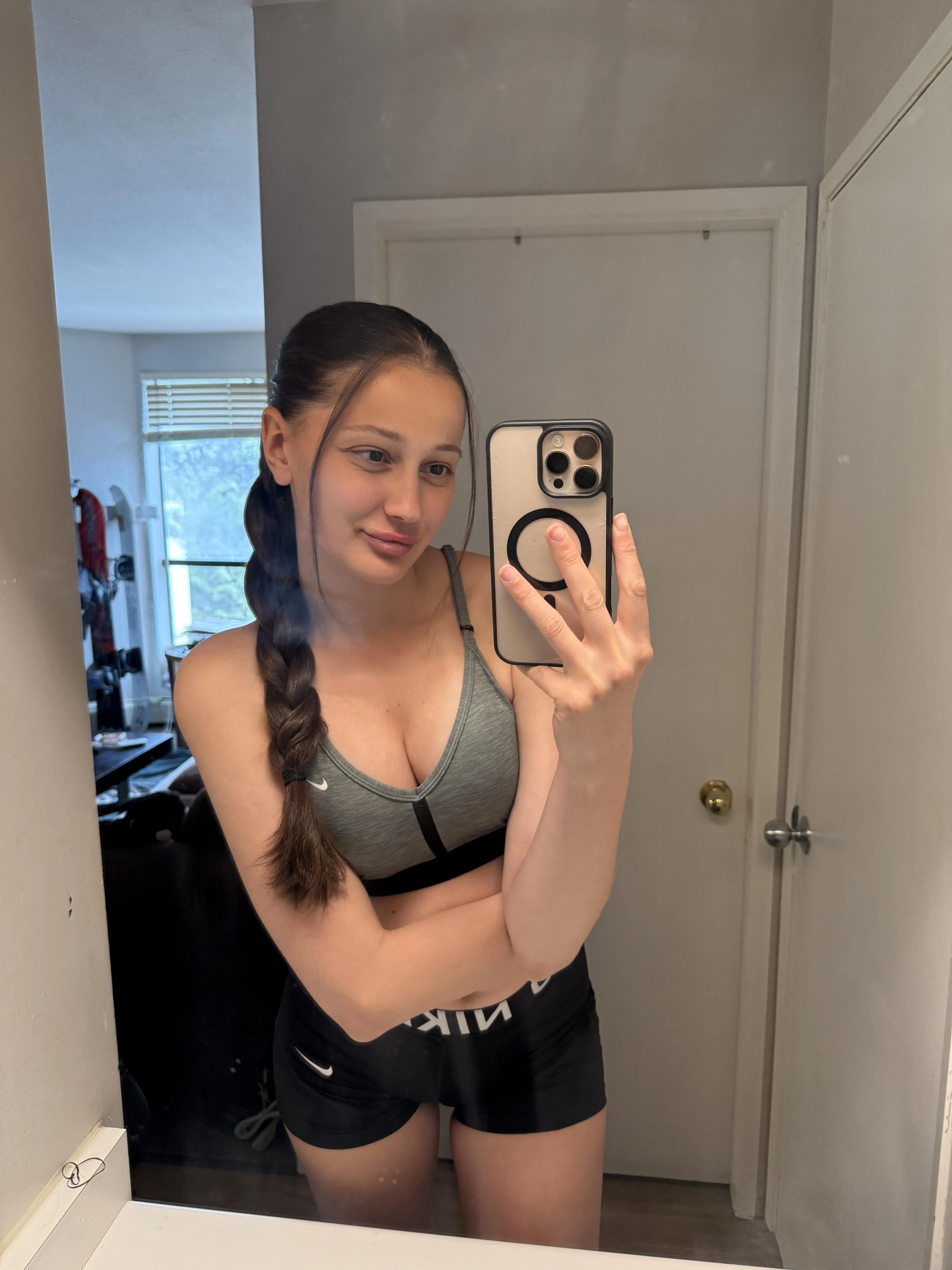 my eyes are up here :)