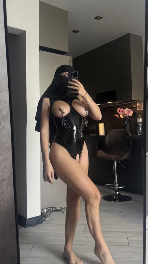 Passionate girl in latex🖤