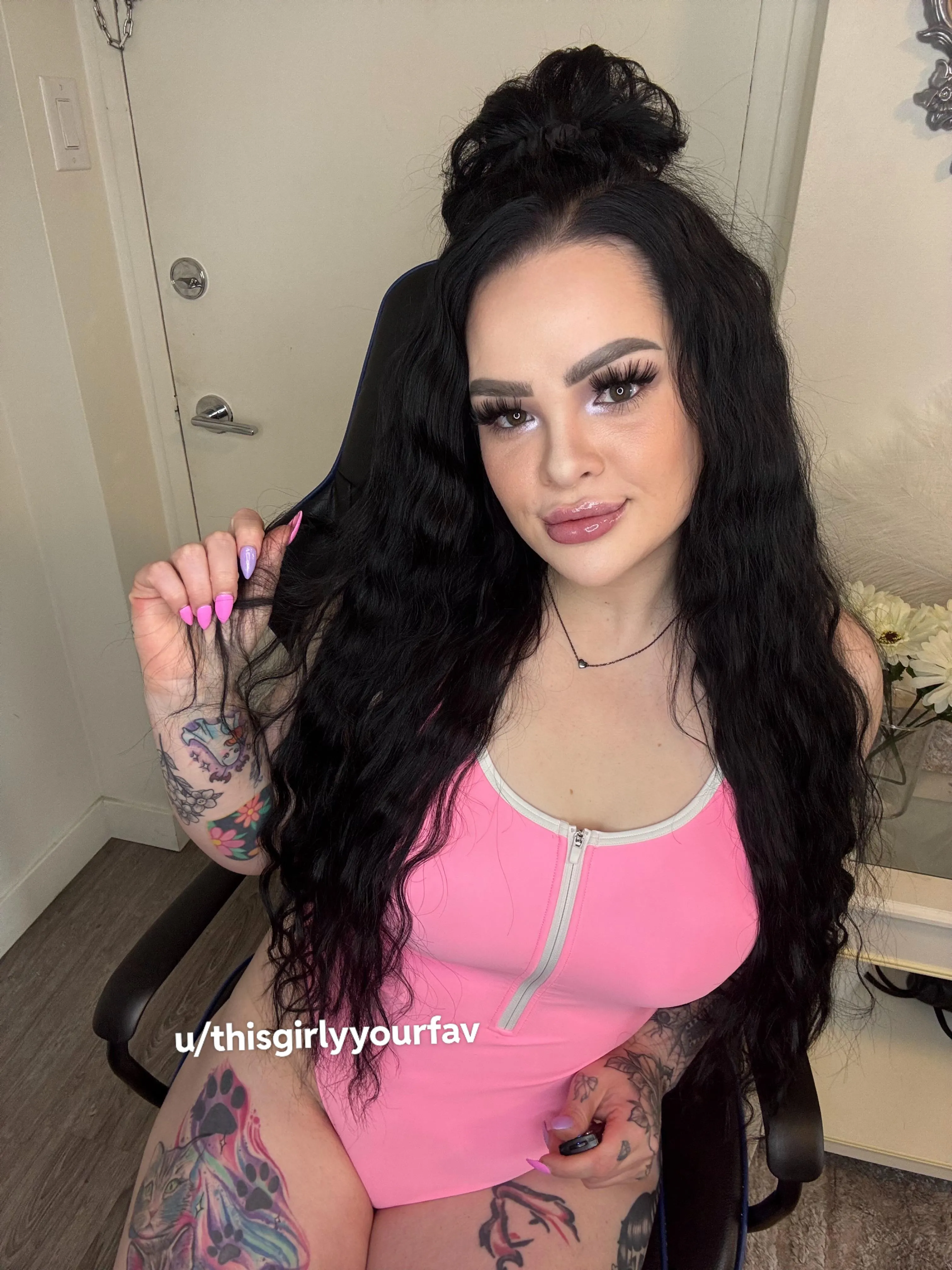 [Selling] Goth Mommy Domme. 🔒 😈 [GFE] [CAM] [SEXT] [RATE] [FET] [VID] ❇️❇️AVAILABLE❇️❇️