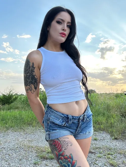 Who’s celebrating my BDAY this year with me? 🥹👉🏻👈🏻