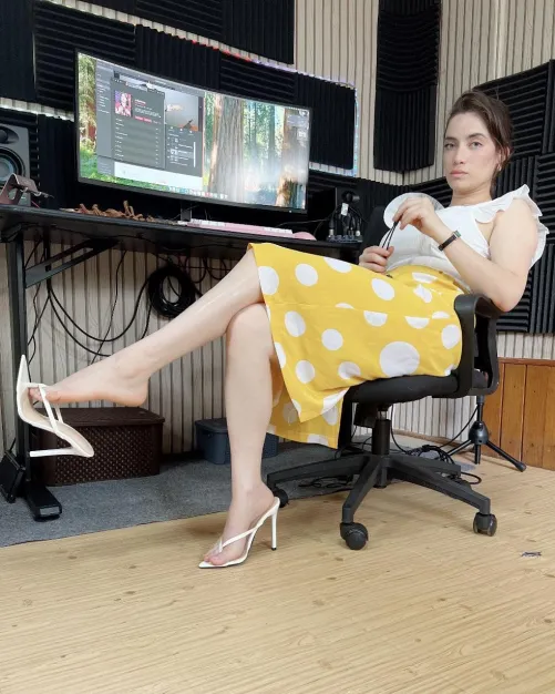 Ya lista en la oficina para comenzar a trabajar