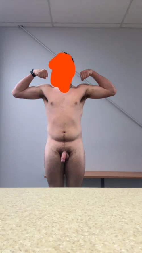 Yall can’t see it but a dude was washing his hands next to me and staring