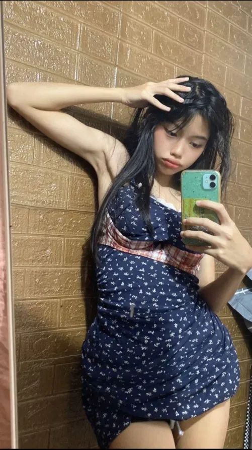 do y'all like a little cute asian girl like me?