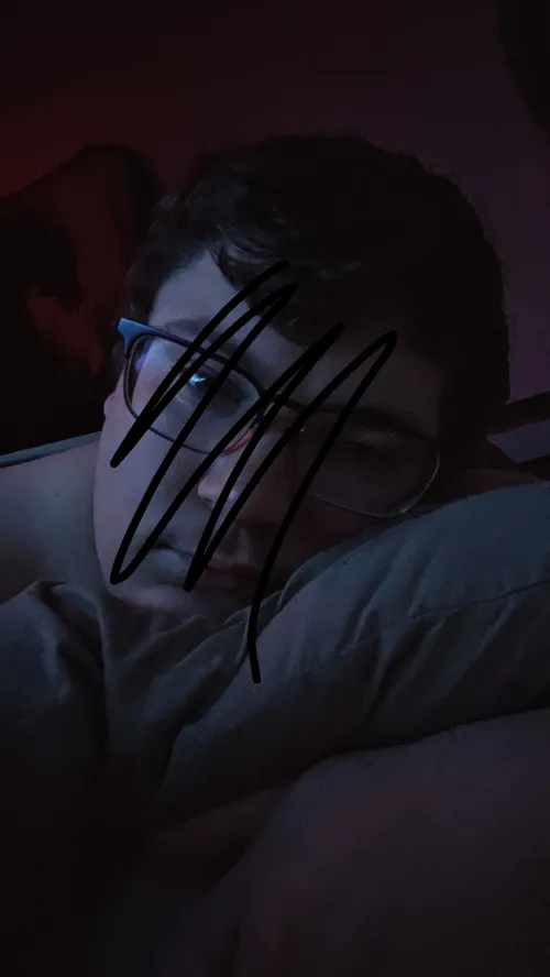 23 M4F OR M HELENA - vergin bottom looking to experience it for the first time.