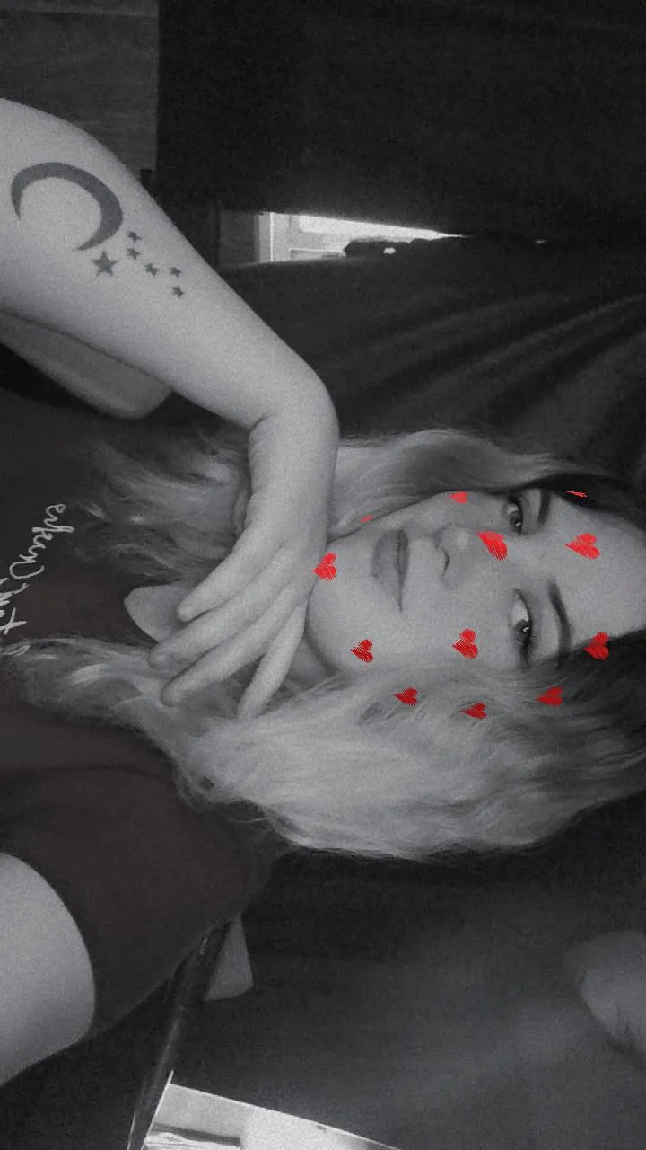 get my morning funds sent so I can get them spent! 💸💸💸