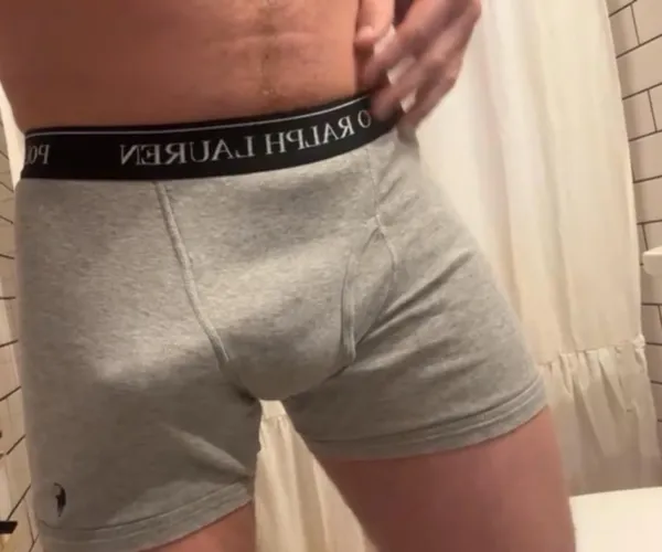 Looking for a couple that will help me with my bulge…