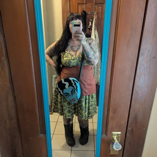 Midwest Barn Chore Dress of the Morning