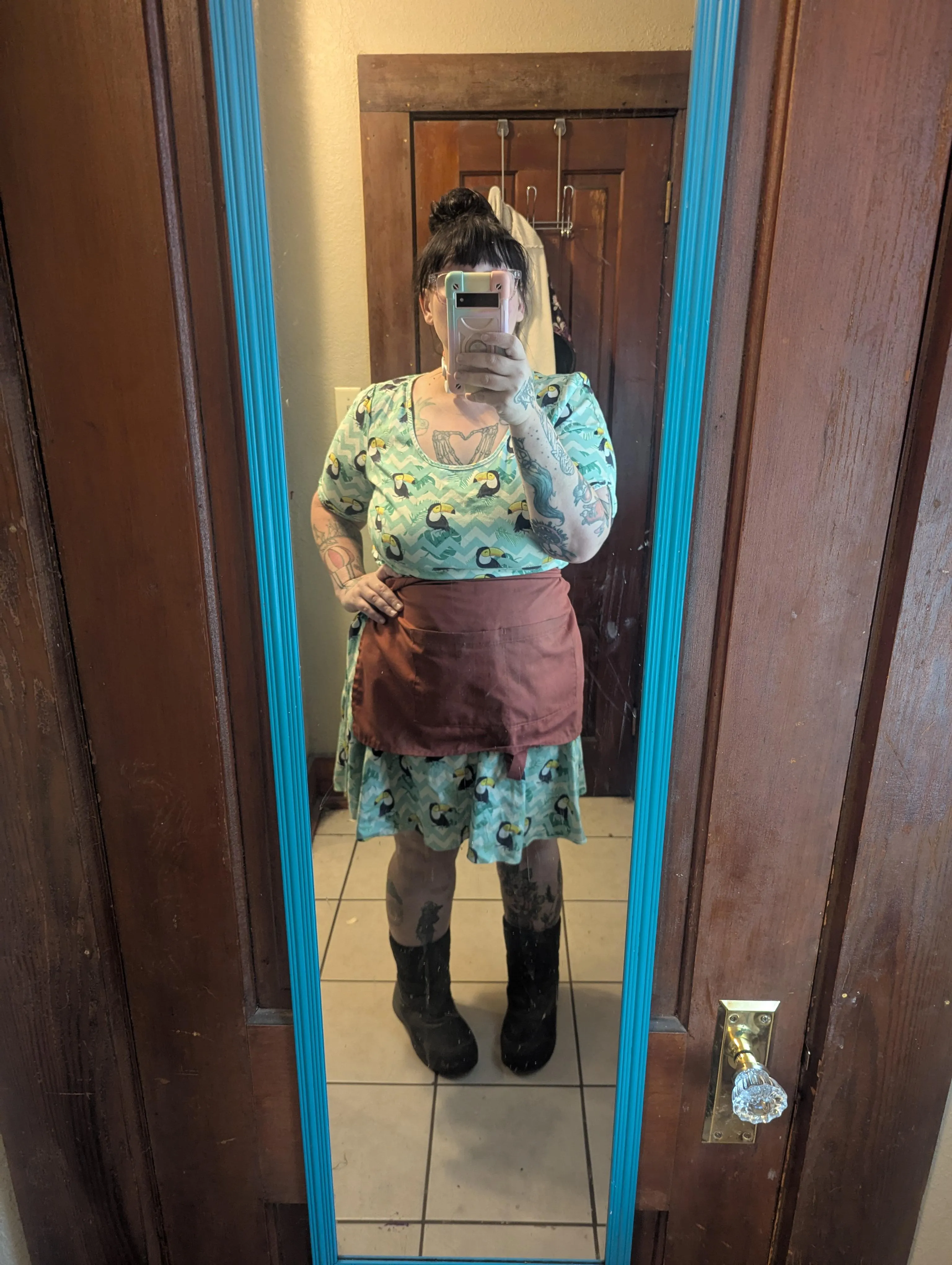 Midwest Barn Chore Dress of the Morning