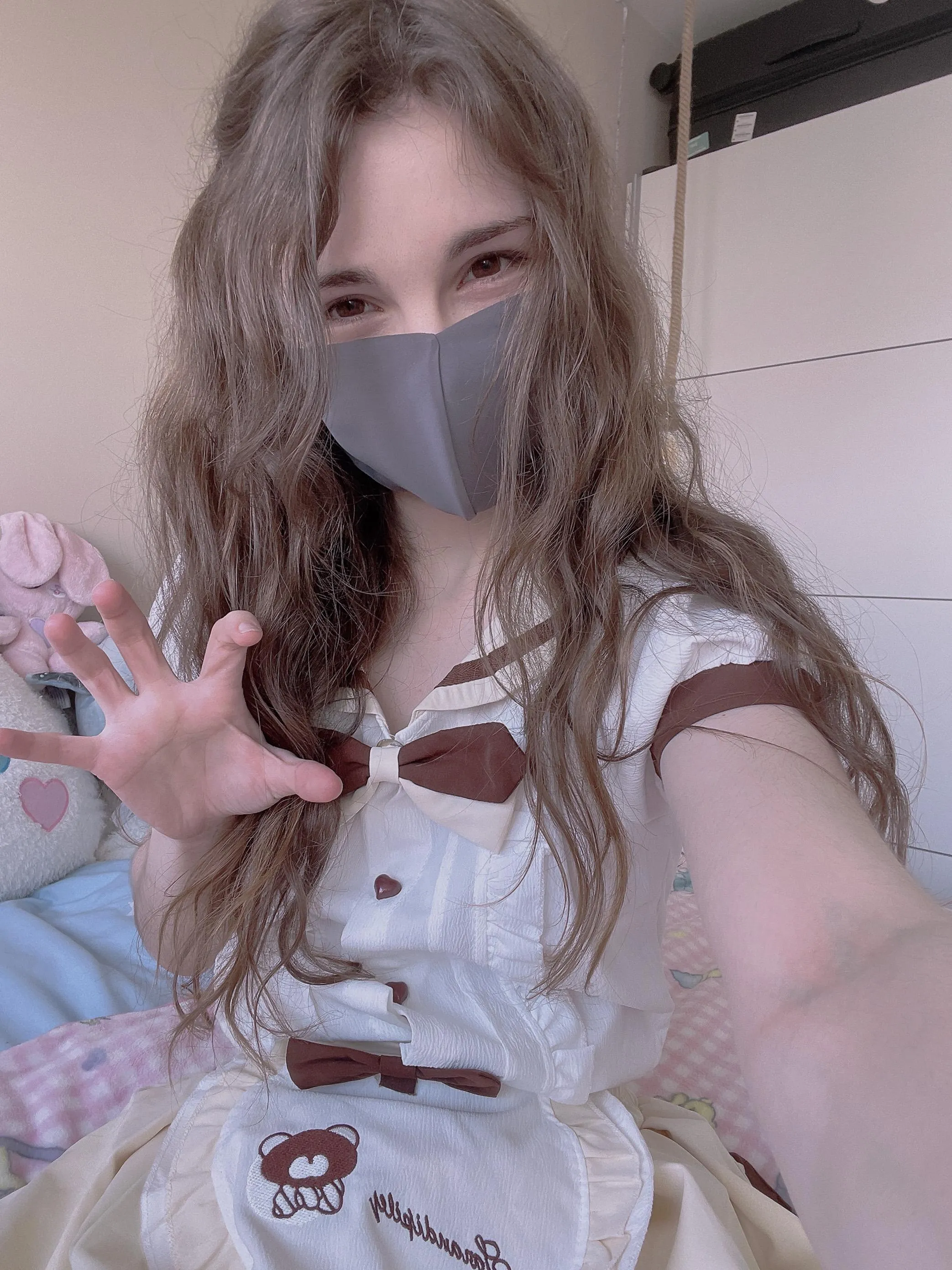 This outfit makes me look so cute and innocent