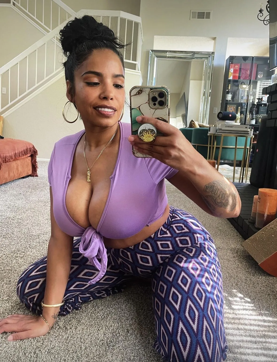 Your Favorite Latina MILF 👅