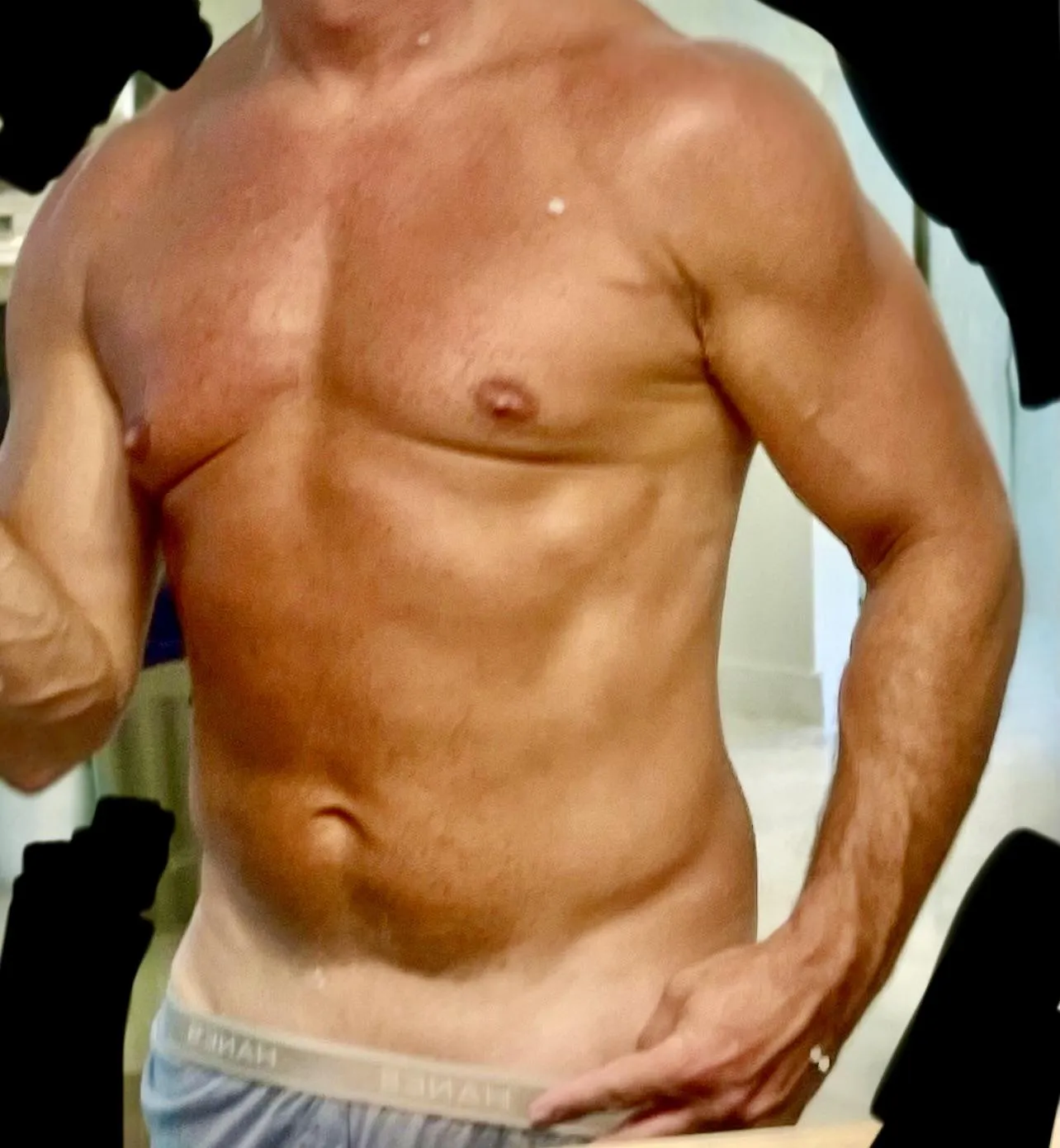 46 [M4F/FM] Palm Beach Active and athletic DILF next door looking for a fun MF couple, Hotwife or Single Female to explore and have some fun.