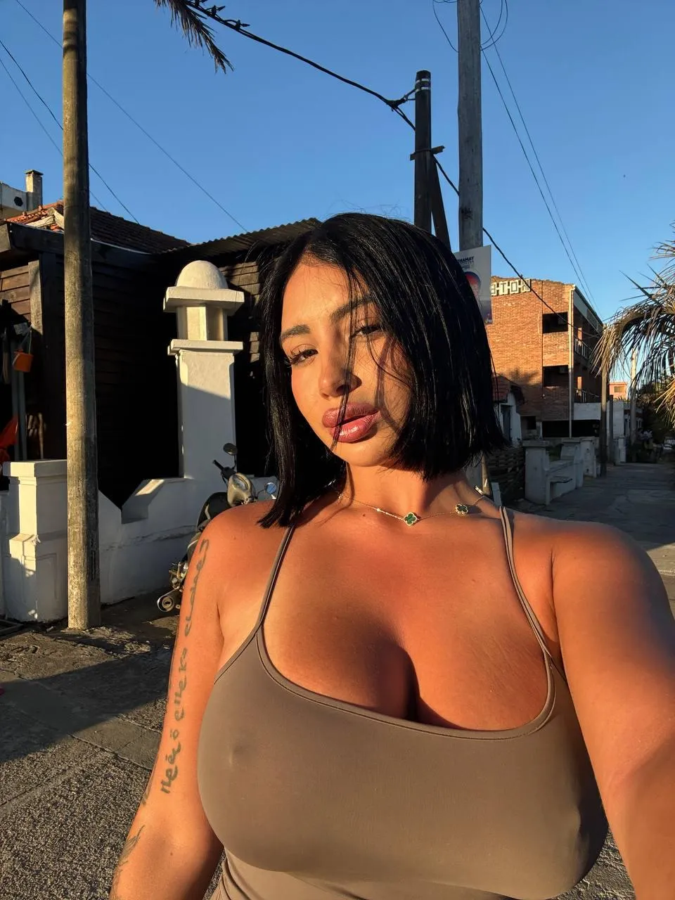 I’m fully unhinged and completely slutty in Huntsville  who’s joining me?