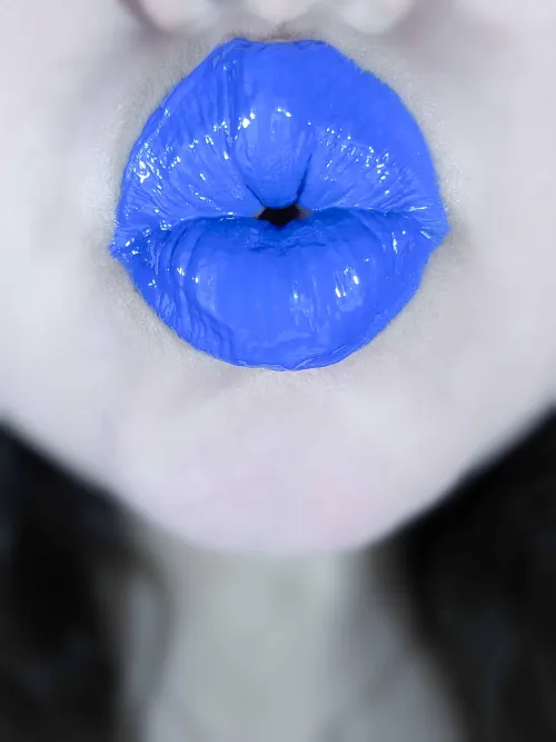 Marie Kanker 💙🖤