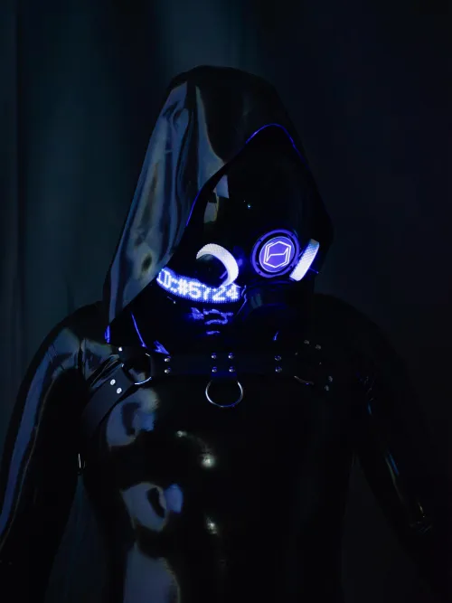 No face. No voice. Just that one feeling you can’t forget.