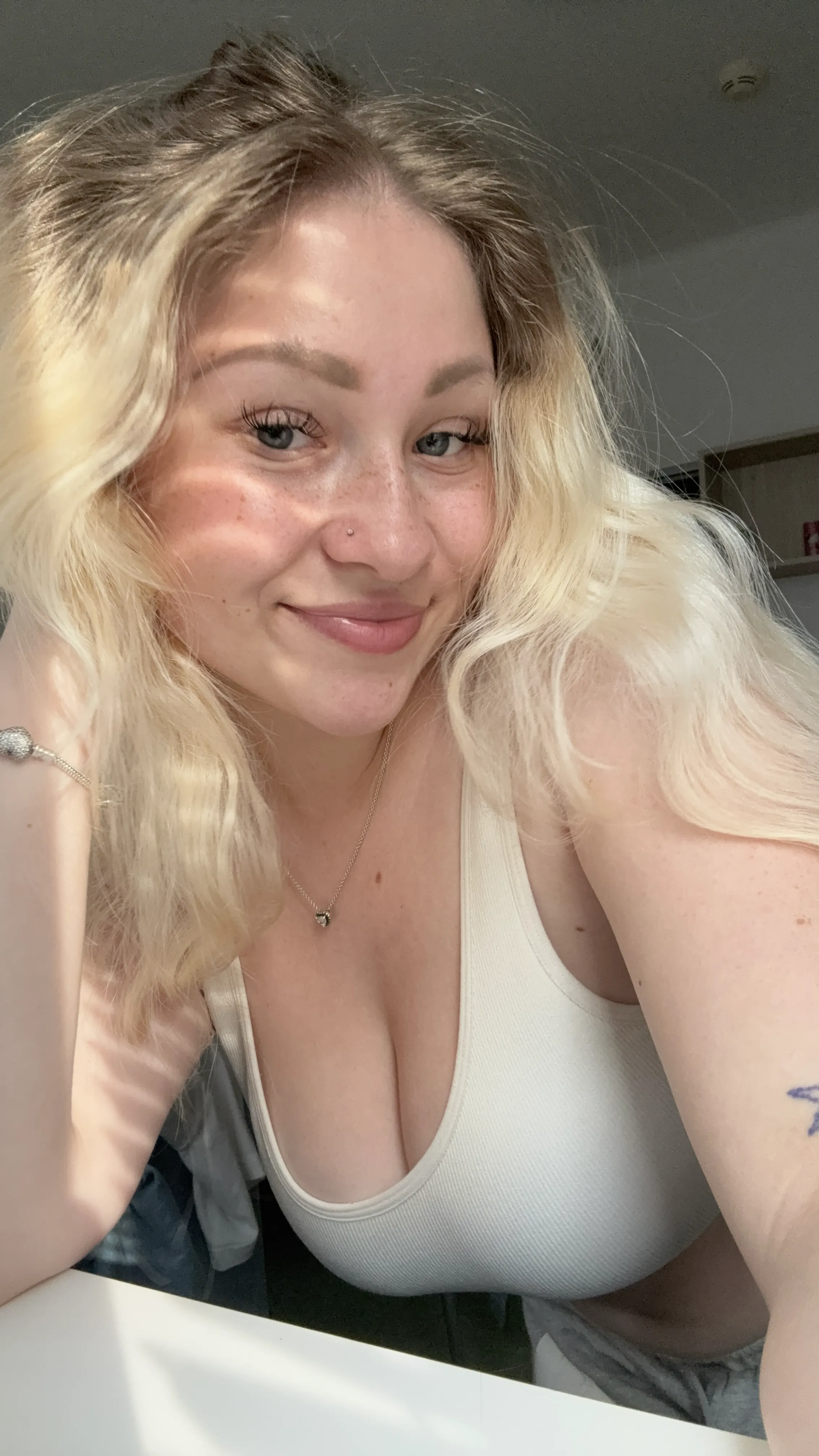 These tits don’t lie... but they moan 💄