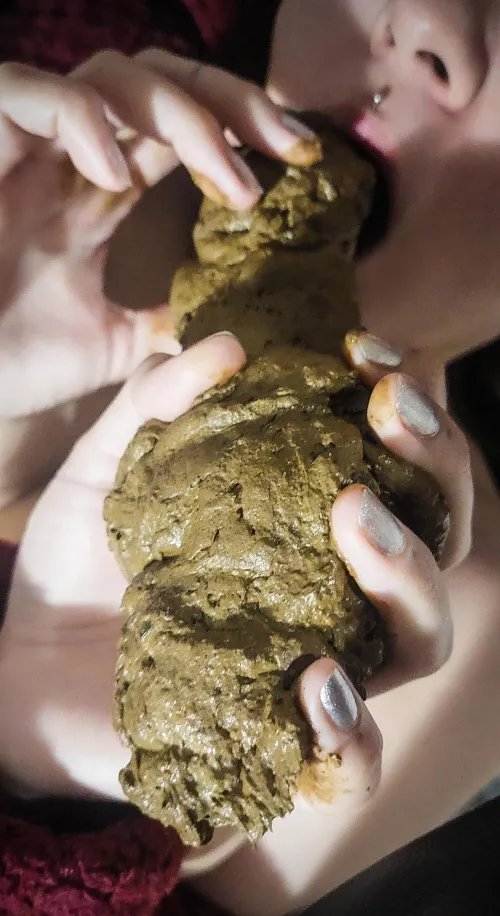 this is the largest poop I've tried to eat