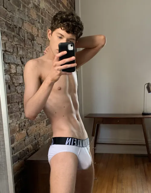 U like guys in white briefs?