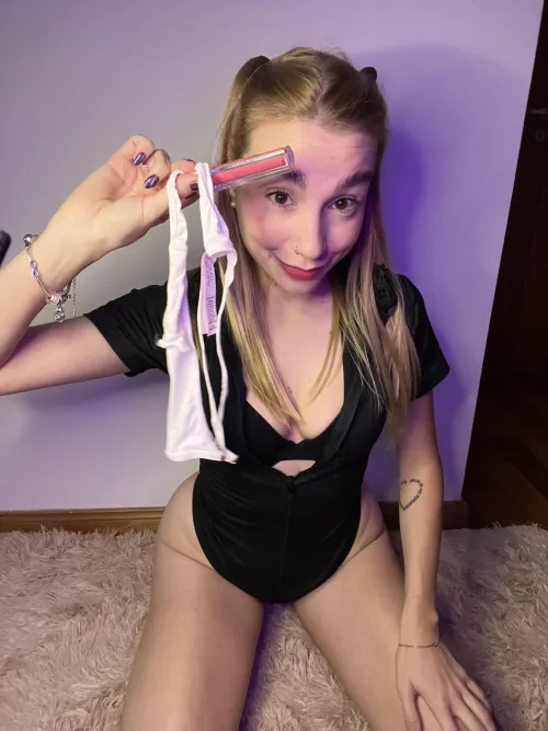 Who wants to be my new favorite sissy?