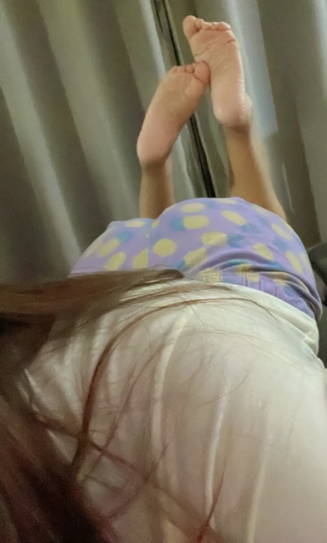 Big round ass, tiny wrinkly feet. Best combo by far. Do you agree