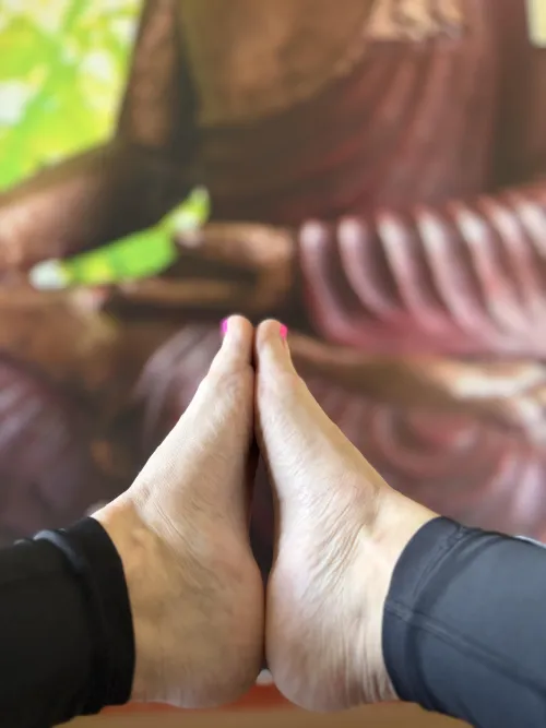 Do you love my yoga feet? Of do you prefer heels?