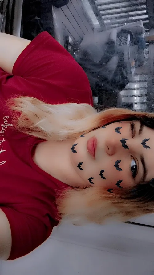 good evening betas, your paycheck is due in Goddess Kai's account. 💋💸