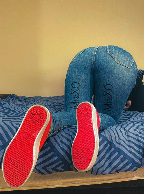 Happy to share my favorite jeans, and dangerous curves. 😊