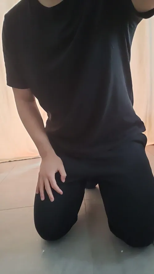 M27 - suche eine Herrin, die auch auf Humiliating und Exposing steht...