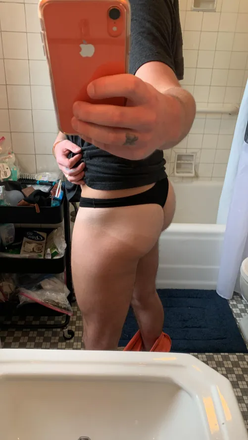 They’re never going away 🌞 🩲