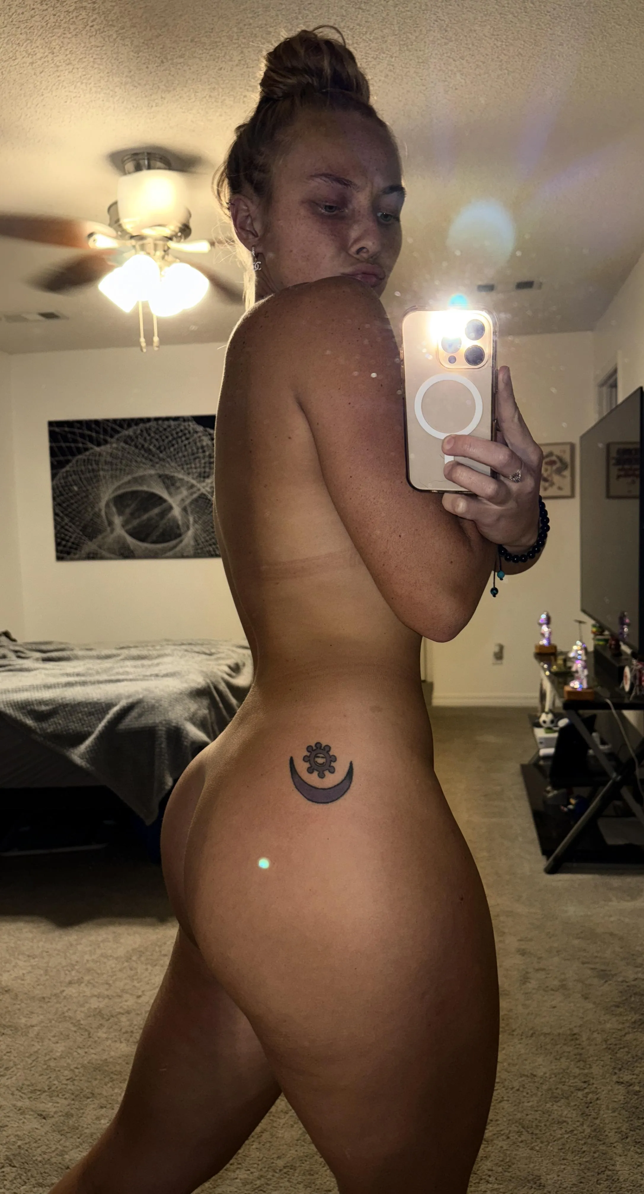 What did Sir Mix-A lot say those dimensions were…. 🧐