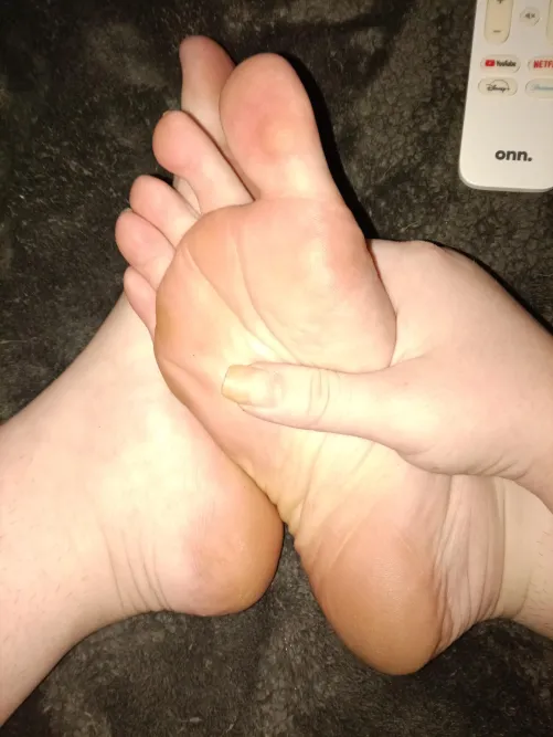you love my soles🩷 21 verified female available for multiple services🩷 I verify always dm me or see comments for tele