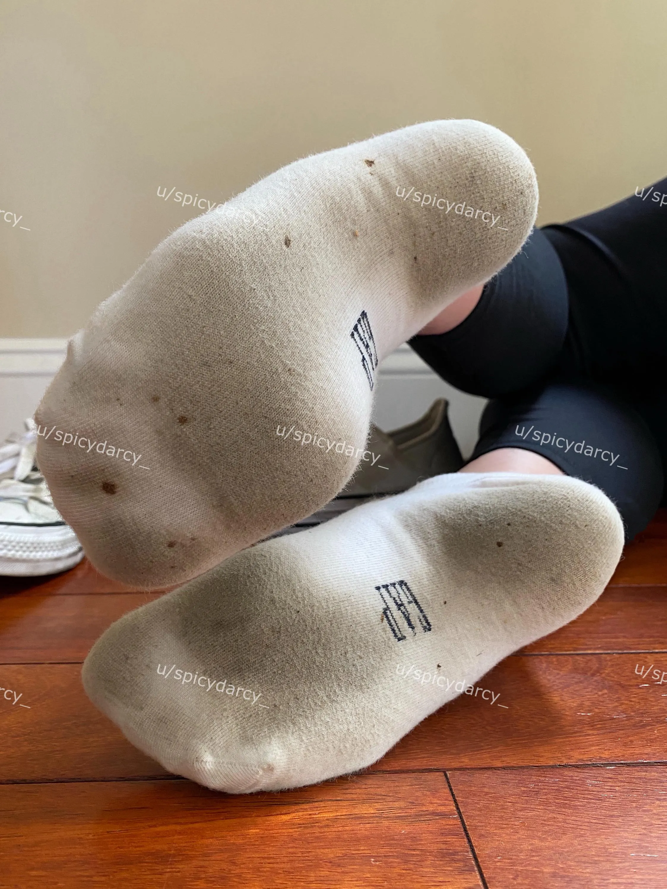 I bet you are wondering what they smell like…[selling] [USA] [AV required]