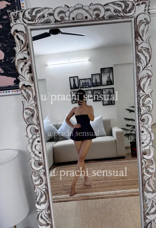 Mirror says I’m the problem… but he still can’t look away 😏🖤💫