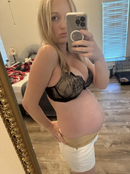 New here, 6 mins preg