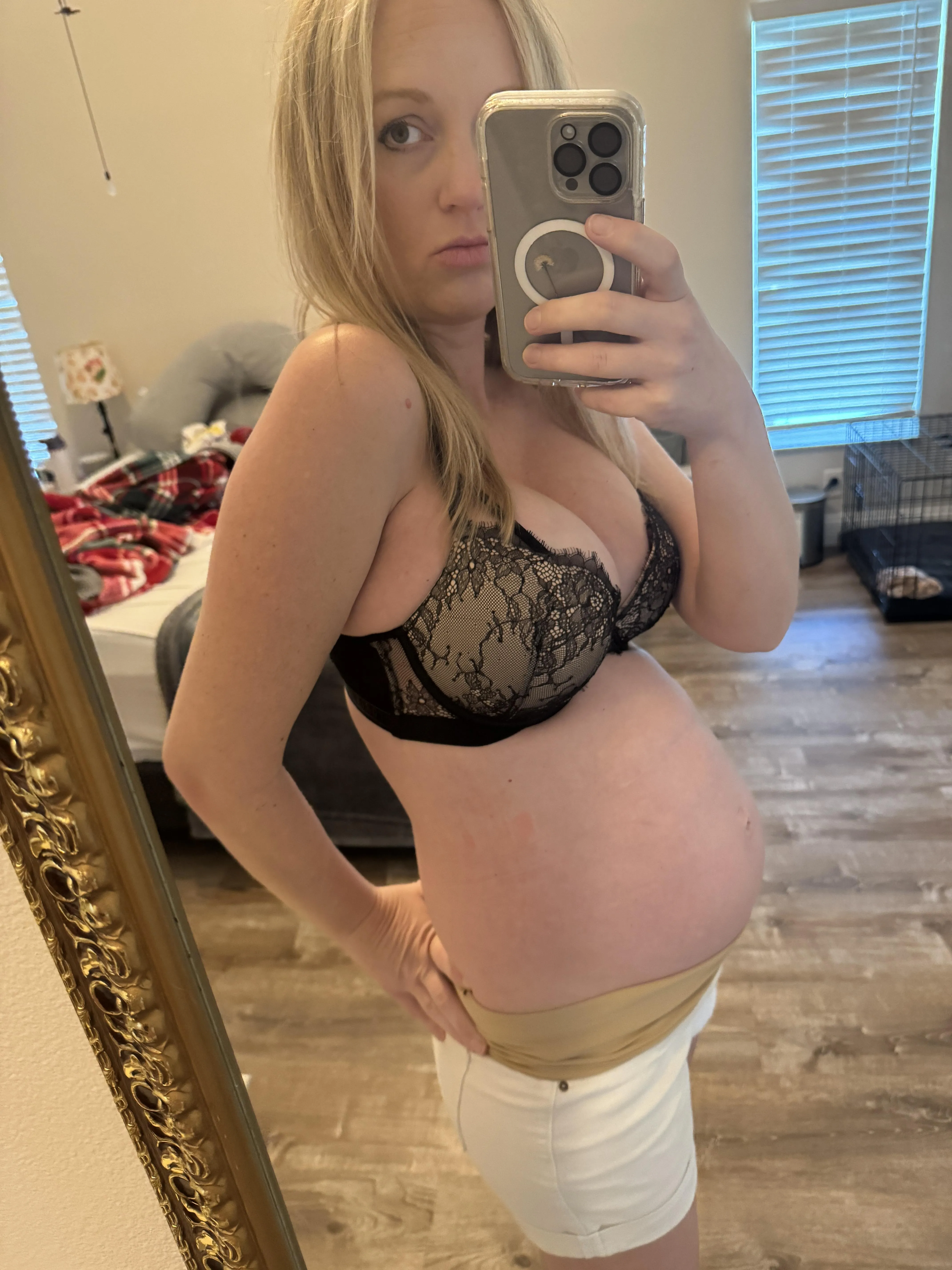 New here, 6 mins preg