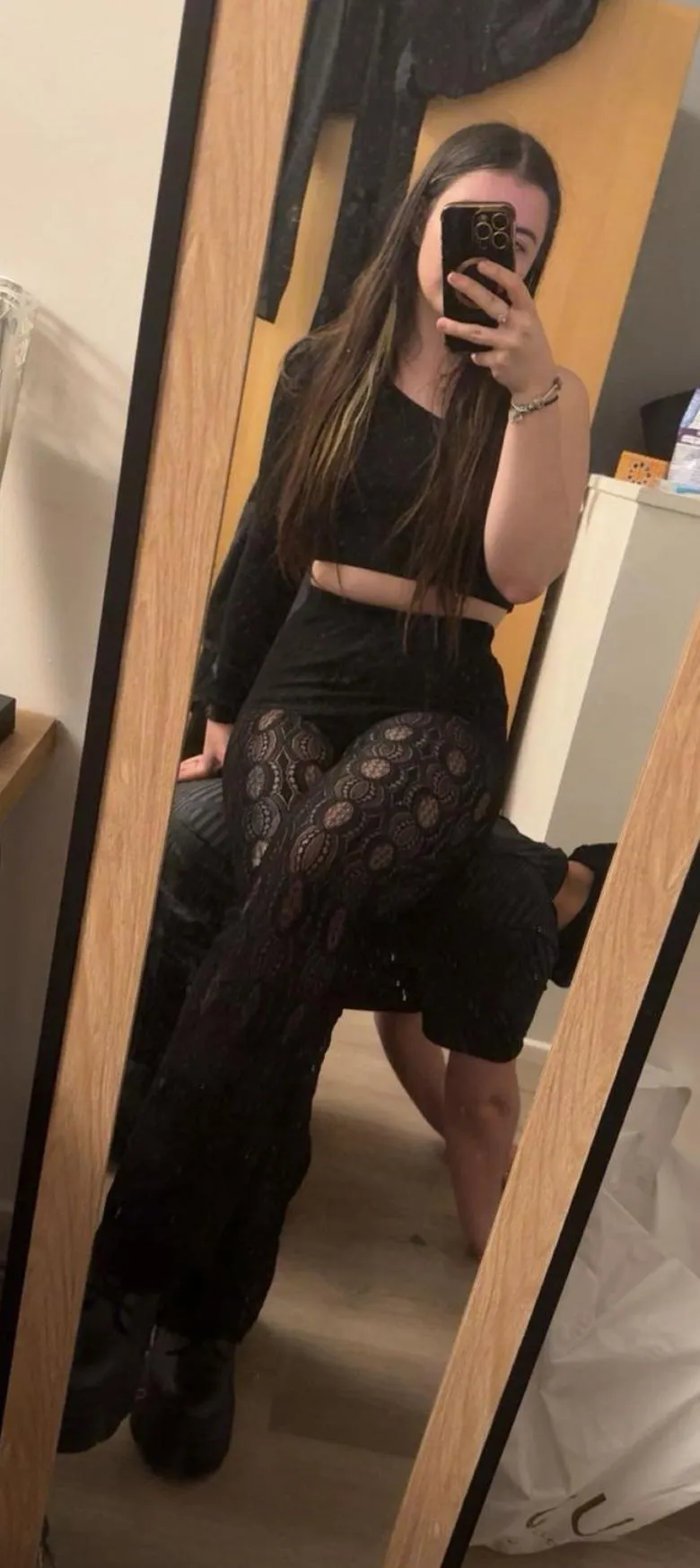 Such a good seat for his Goddess